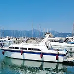 On Boat Poetica Hotel en barco Salerno