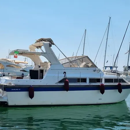 On Boat Poetica Bateau-hôtel