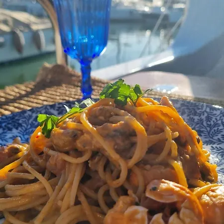 On Boat Poetica