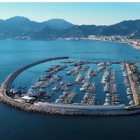 Hotel na wodzie On Boat Poetica Salerno