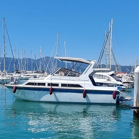 On Boat Poetica Salerno