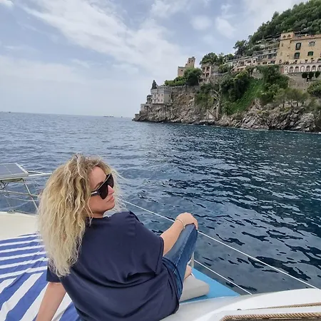 On Boat Poetica Hotel na wodzie *